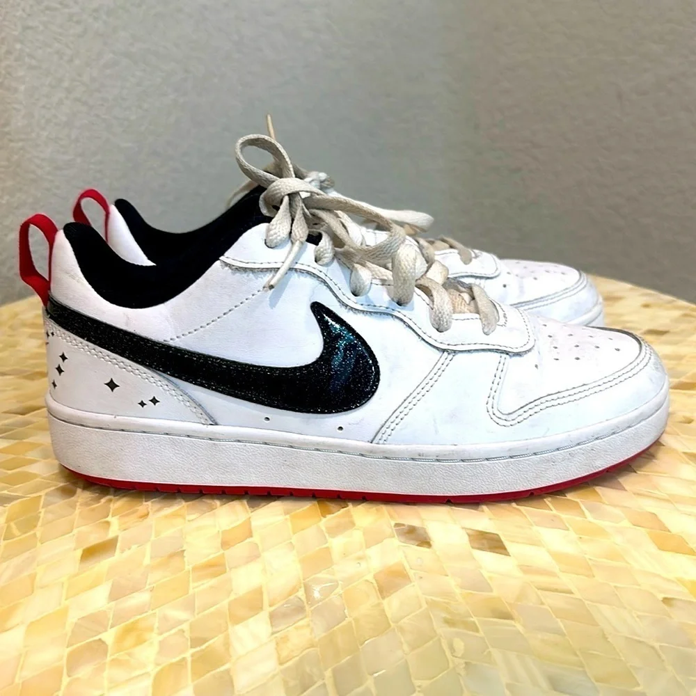 Nike Court Borough Low 2 SE Grade School 'White Very Berry' size 6 y